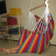 Silla Hamaca en tela colorida.